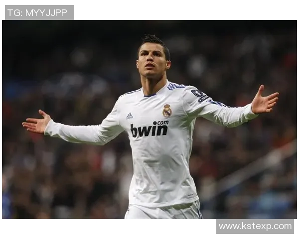 当今足坛最火球星是谁？从梅西到C罗谁更具影响力与魅力