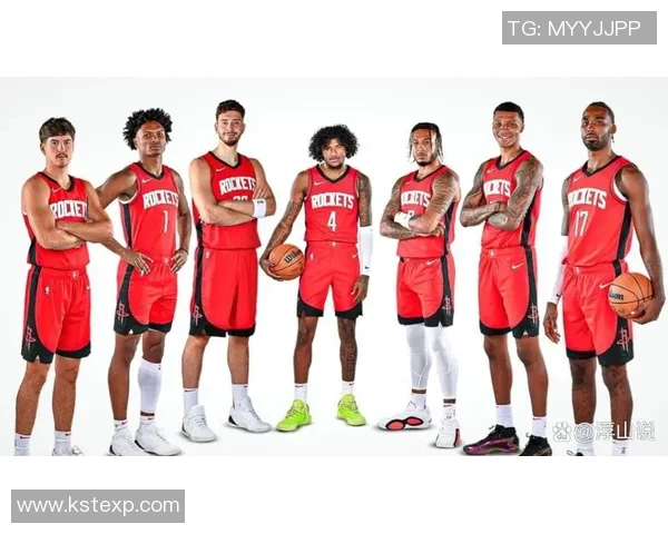 足球球星史密斯逆袭之路从无名小卒到绿茵传奇巨星